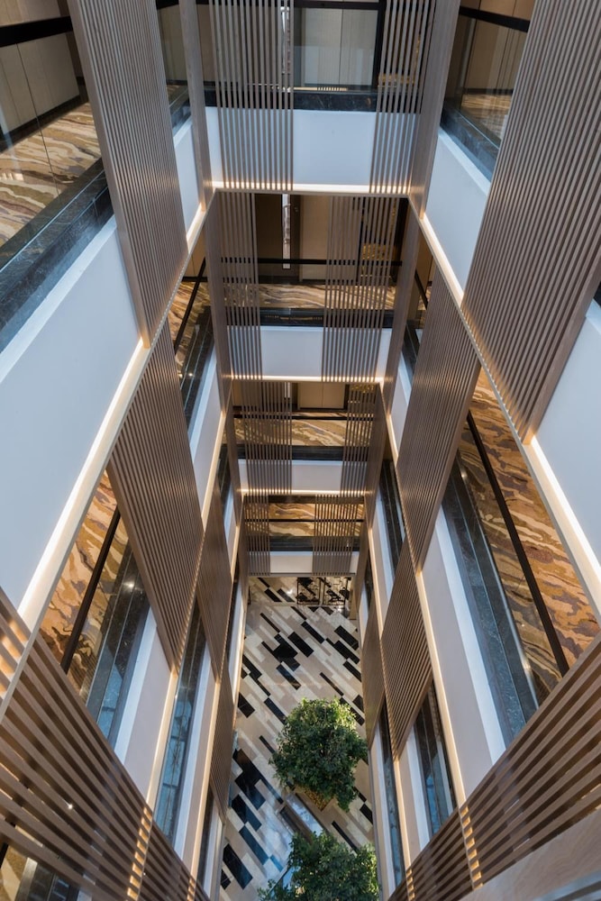 boudl corniche hotel