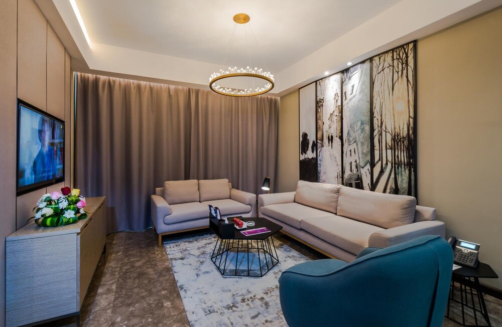 boudl corniche hotel