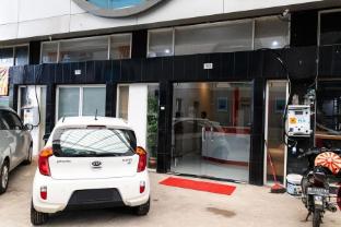 reddoorz plus centrium katamso medan