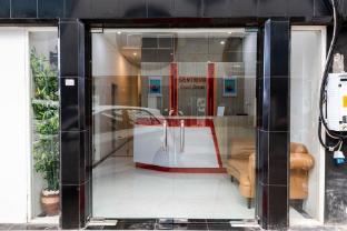 reddoorz plus centrium katamso medan