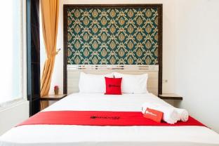 reddoorz plus centrium katamso medan