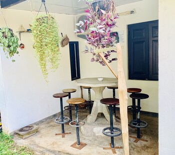 Michs Beach Villa - Maggona,,3 star