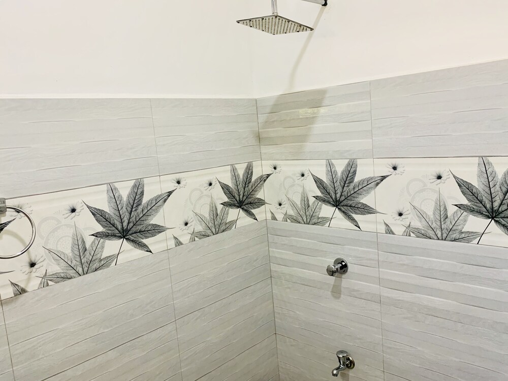 michs beach villa maggona