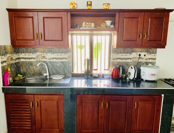 Michs Beach Villa - Maggona,,3 star