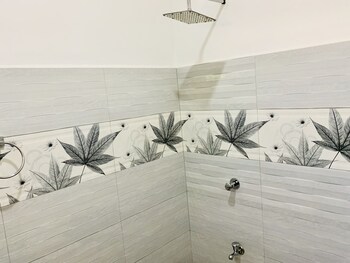 michs beach villa maggona