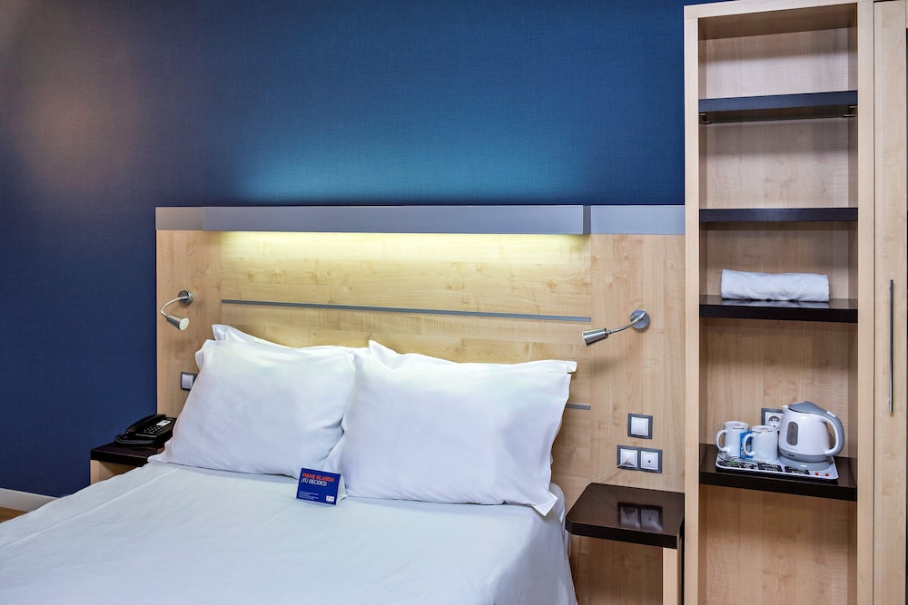 holiday inn express malaga airport by ihg