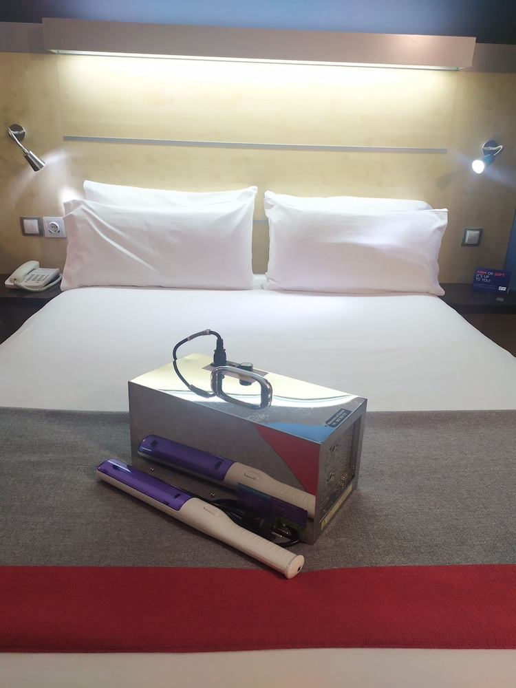 holiday inn express malaga airport by ihg