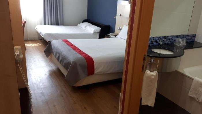 holiday inn express malaga airport by ihg