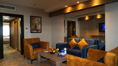 mena tyche hotel amman