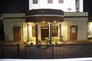 Yuvraj Lodge,Solapur>>Osmanabad,1 star