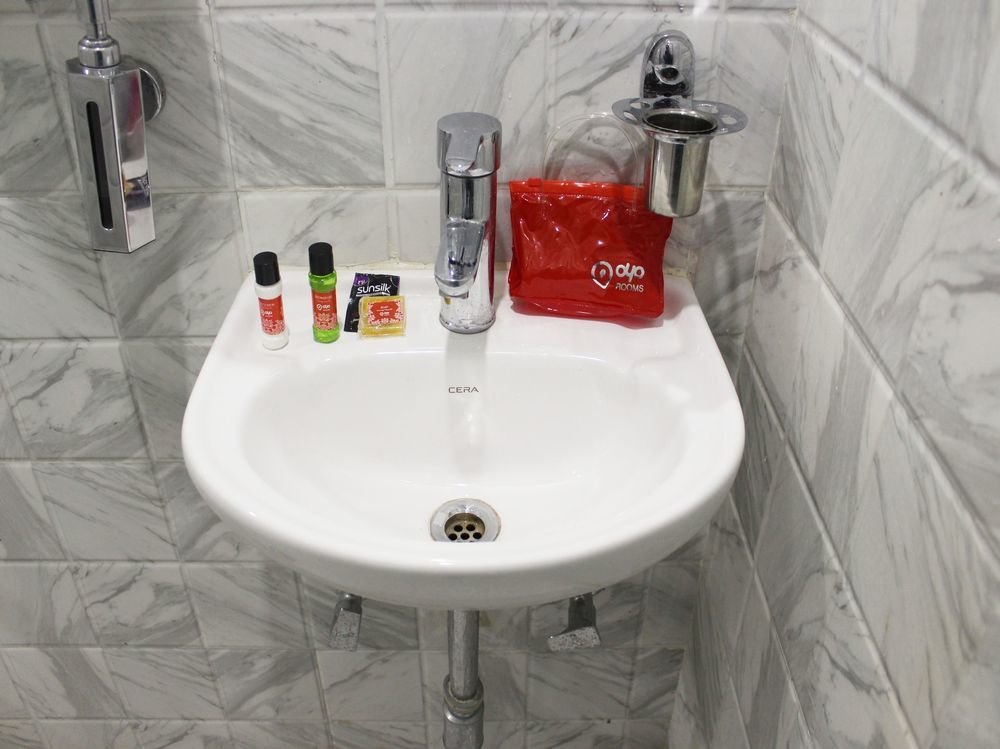 hotel sawera international