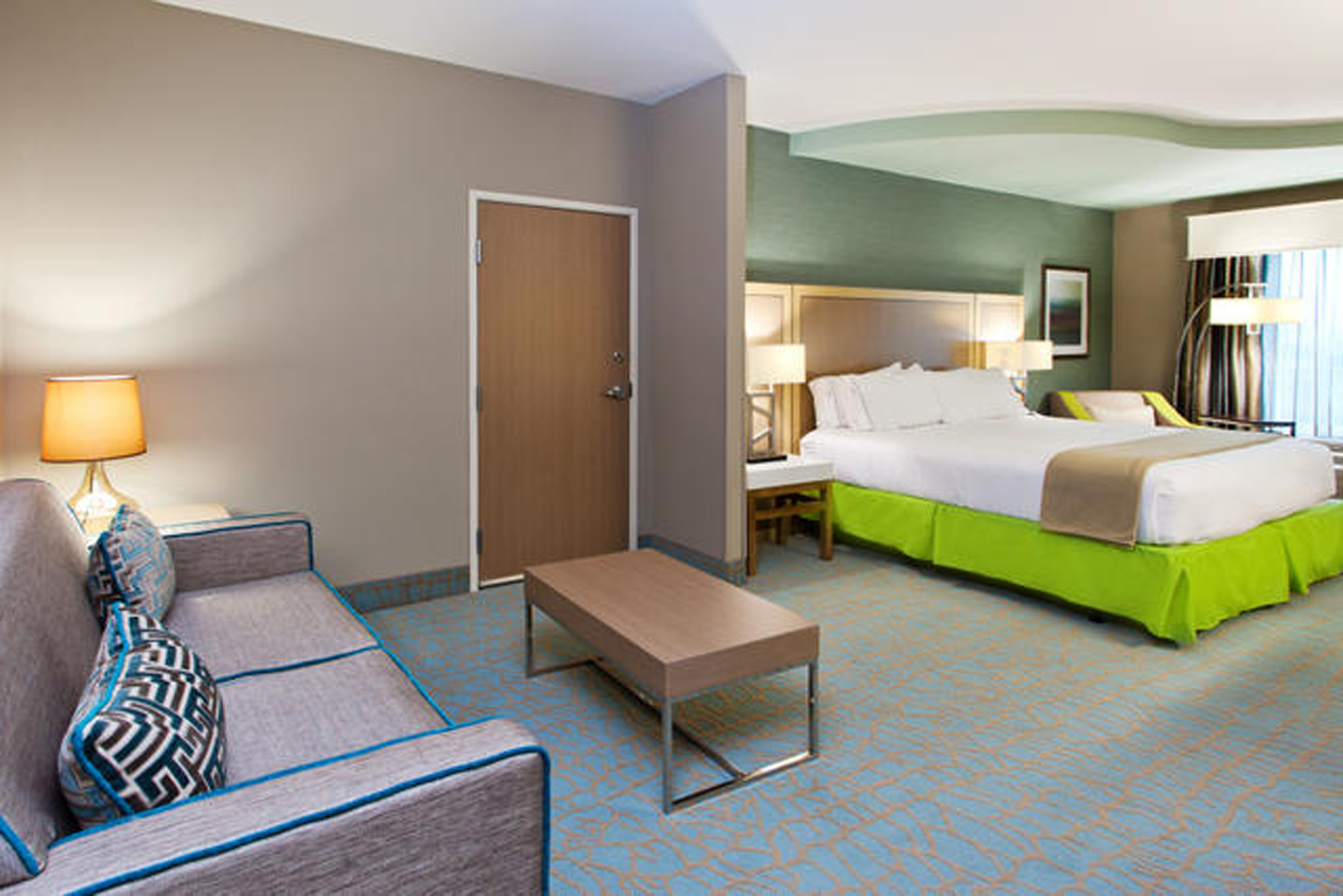 holiday inn express and suites warner robins north
