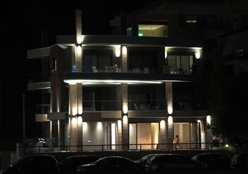 thetis boutique apartments