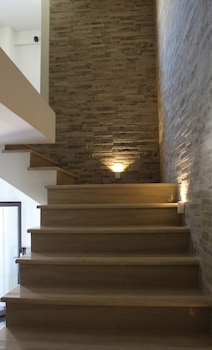 thetis boutique apartments