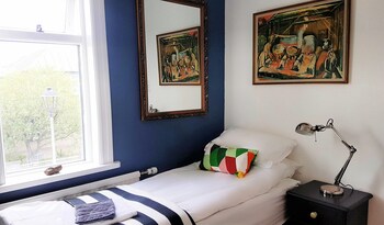 refurinn reykjavik guesthouse hostel