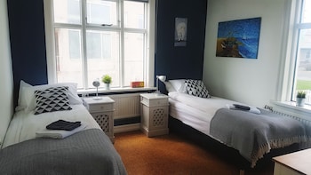 refurinn reykjavik guesthouse hostel