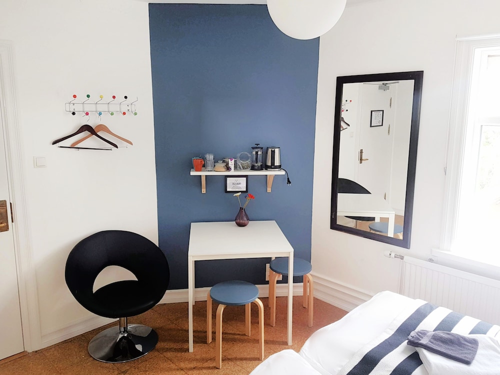 refurinn reykjavik guesthouse hostel