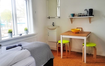 refurinn reykjavik guesthouse hostel