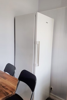 refurinn reykjavik guesthouse hostel