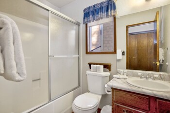 cedar pines 1529 by redawning