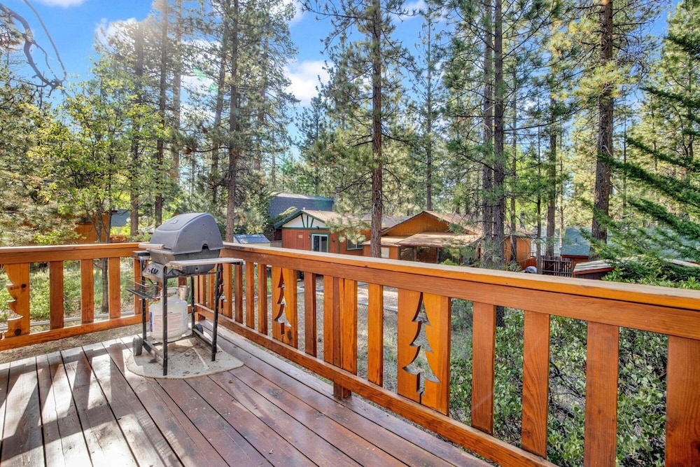 cedar pines 1529 by redawning