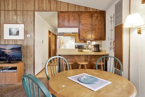 cedar pines 1529 by redawning