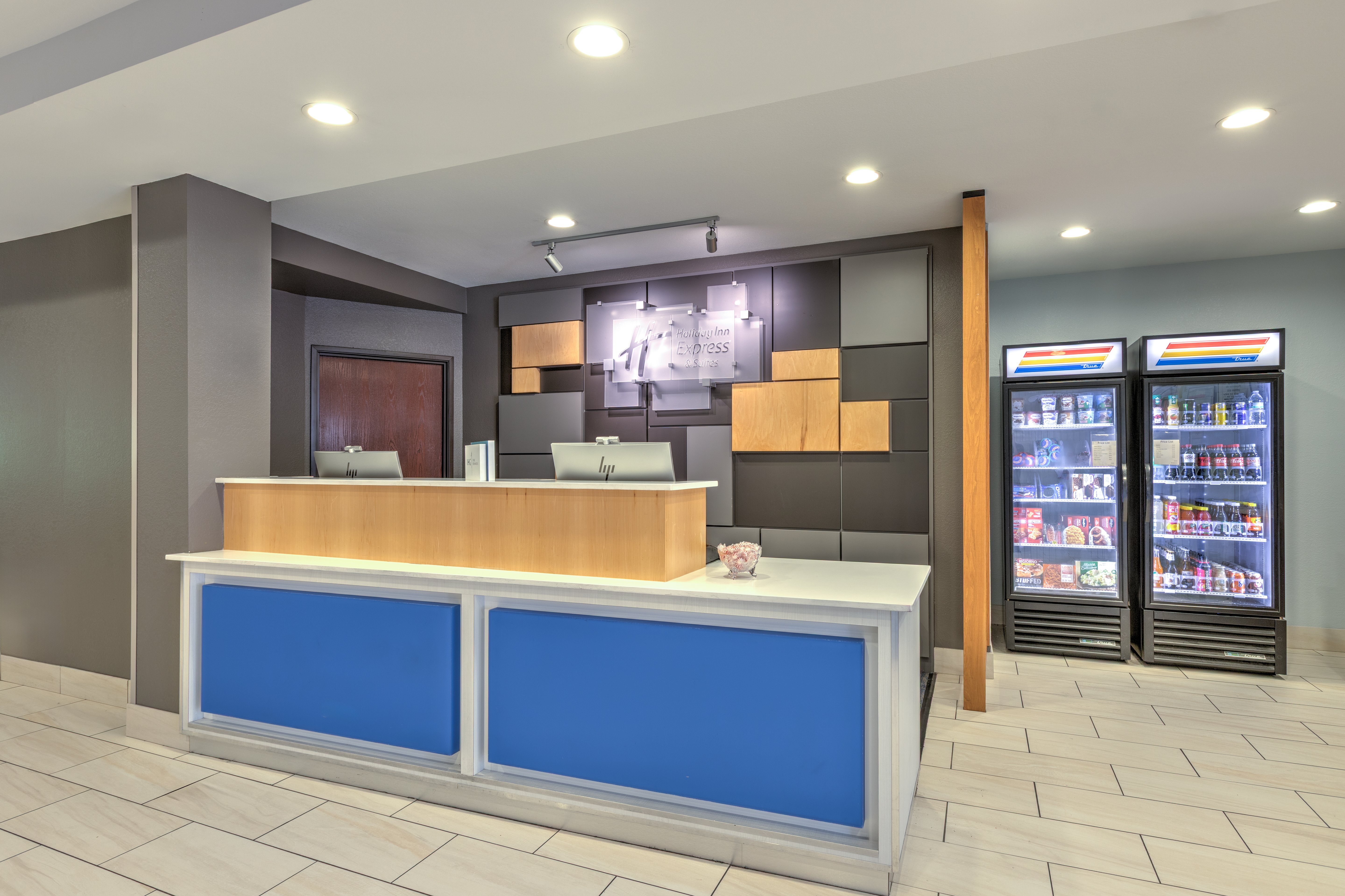 holiday inn express and suites dallas grand prairie i 20