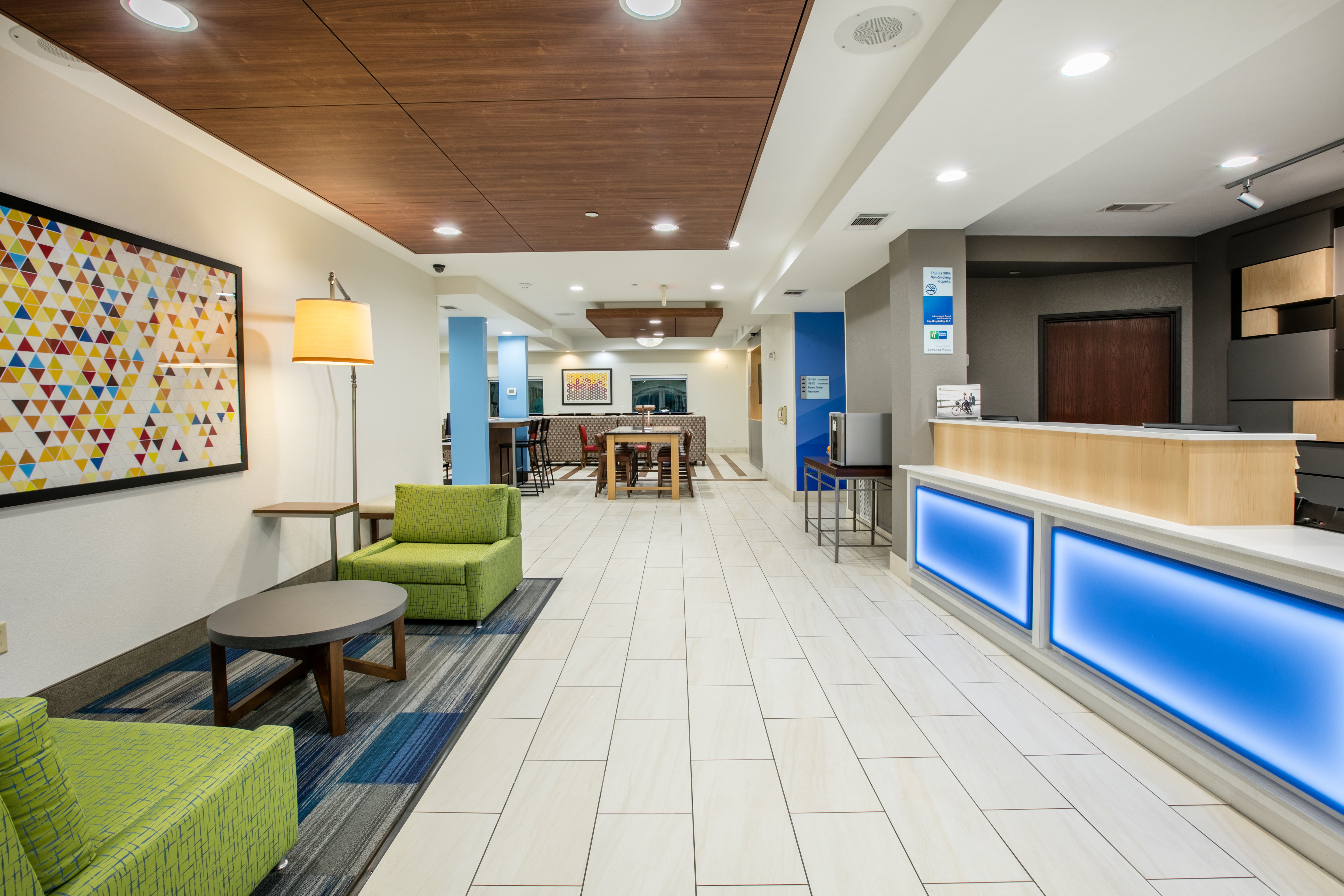 holiday inn express and suites dallas grand prairie i 20