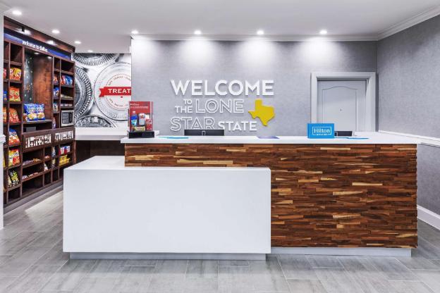 hampton inn and suites dallas i 30 cockrell hill