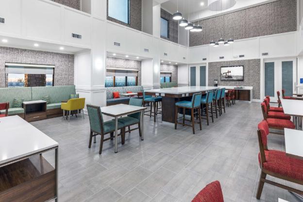 hampton inn and suites dallas i 30 cockrell hill