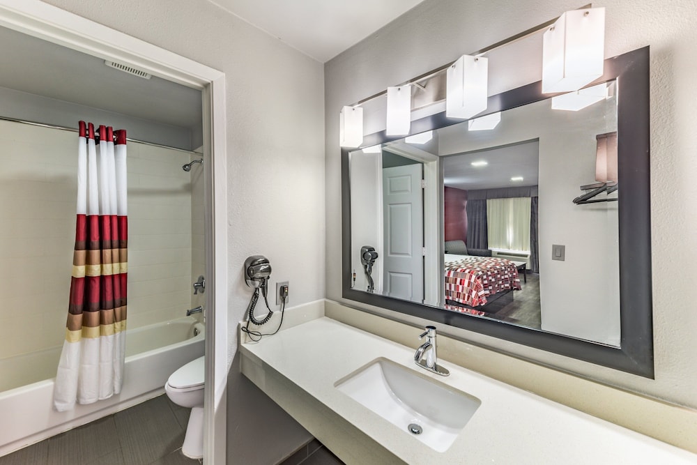 red roof inn dallas mesquite