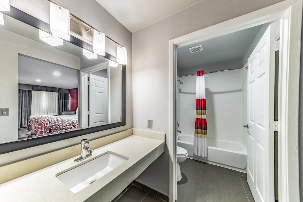 red roof inn dallas mesquite