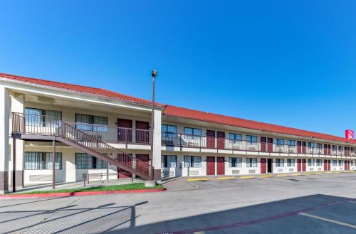 red roof inn dallas mesquite