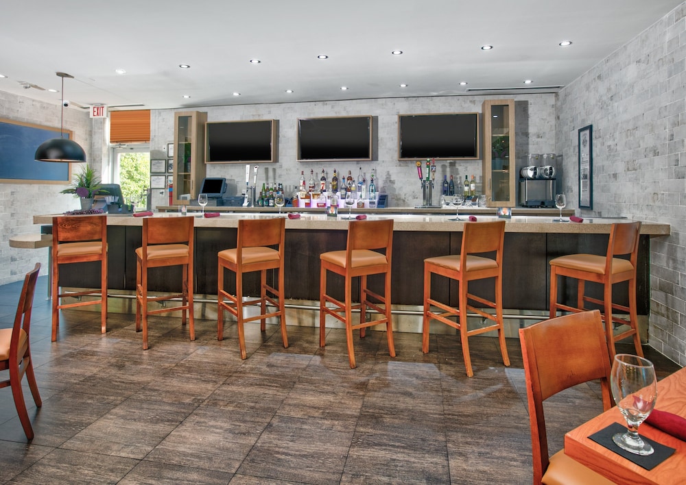 holiday inn dfw south by ihg