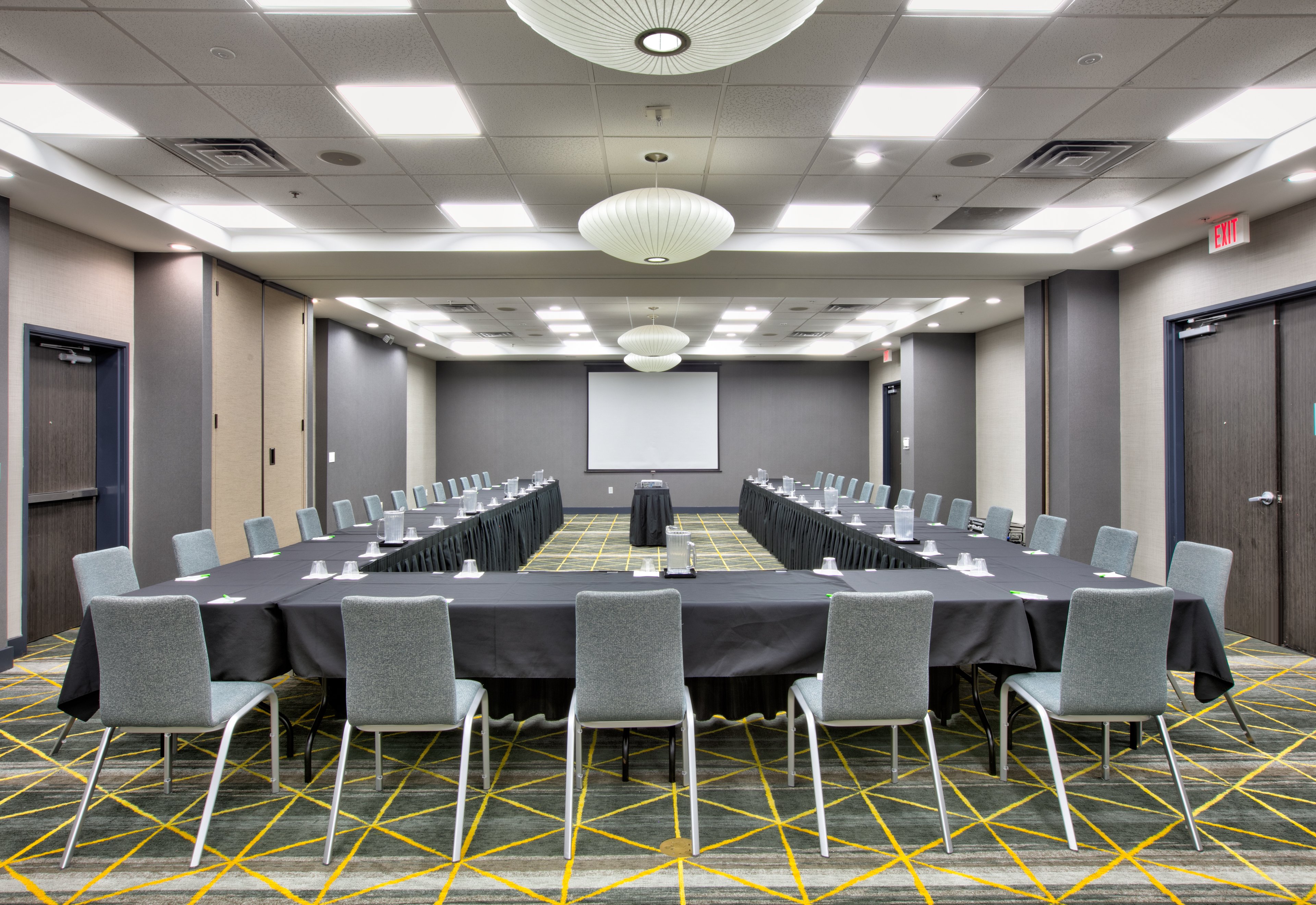 holiday inn dfw south by ihg
