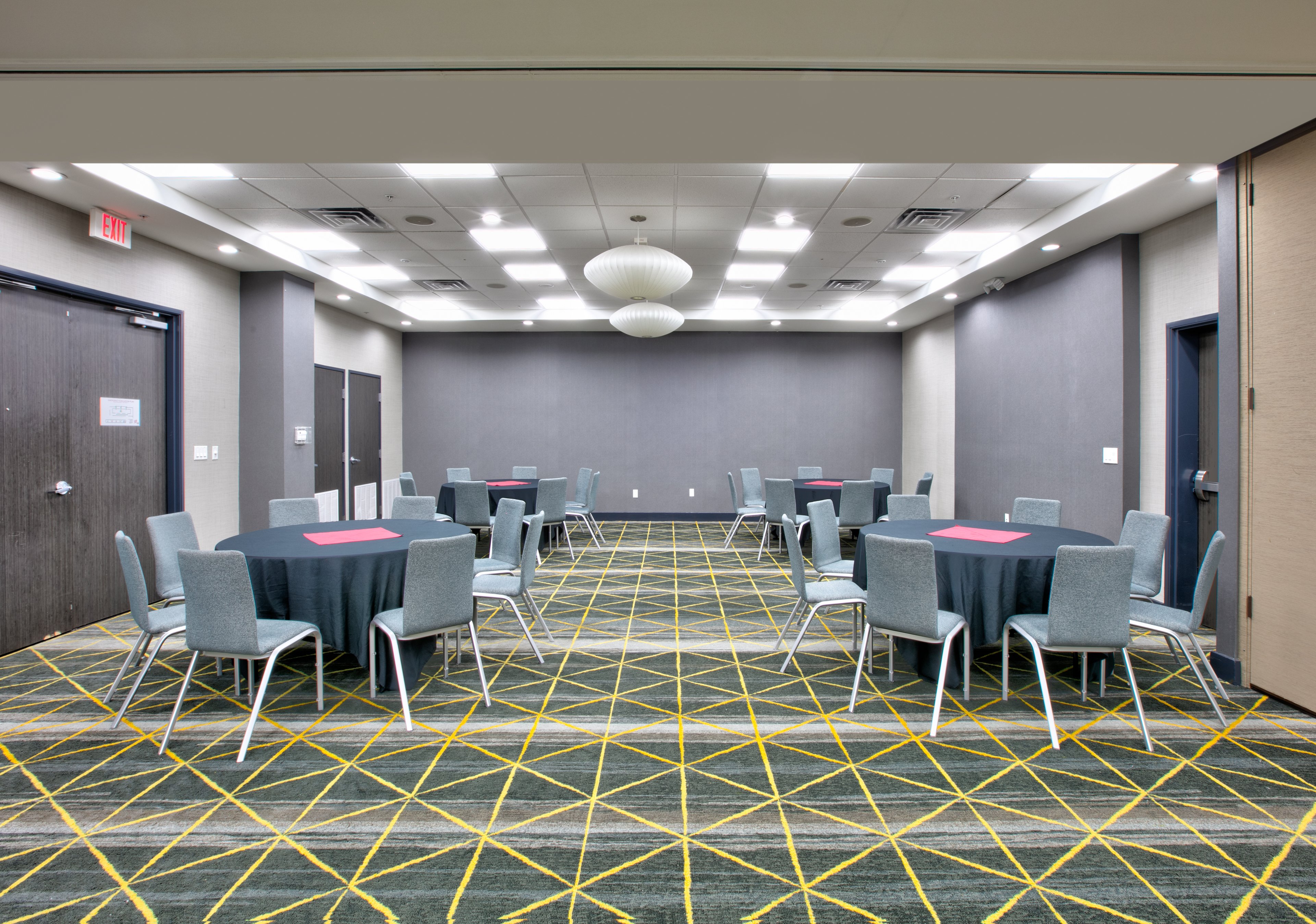 holiday inn dfw south by ihg