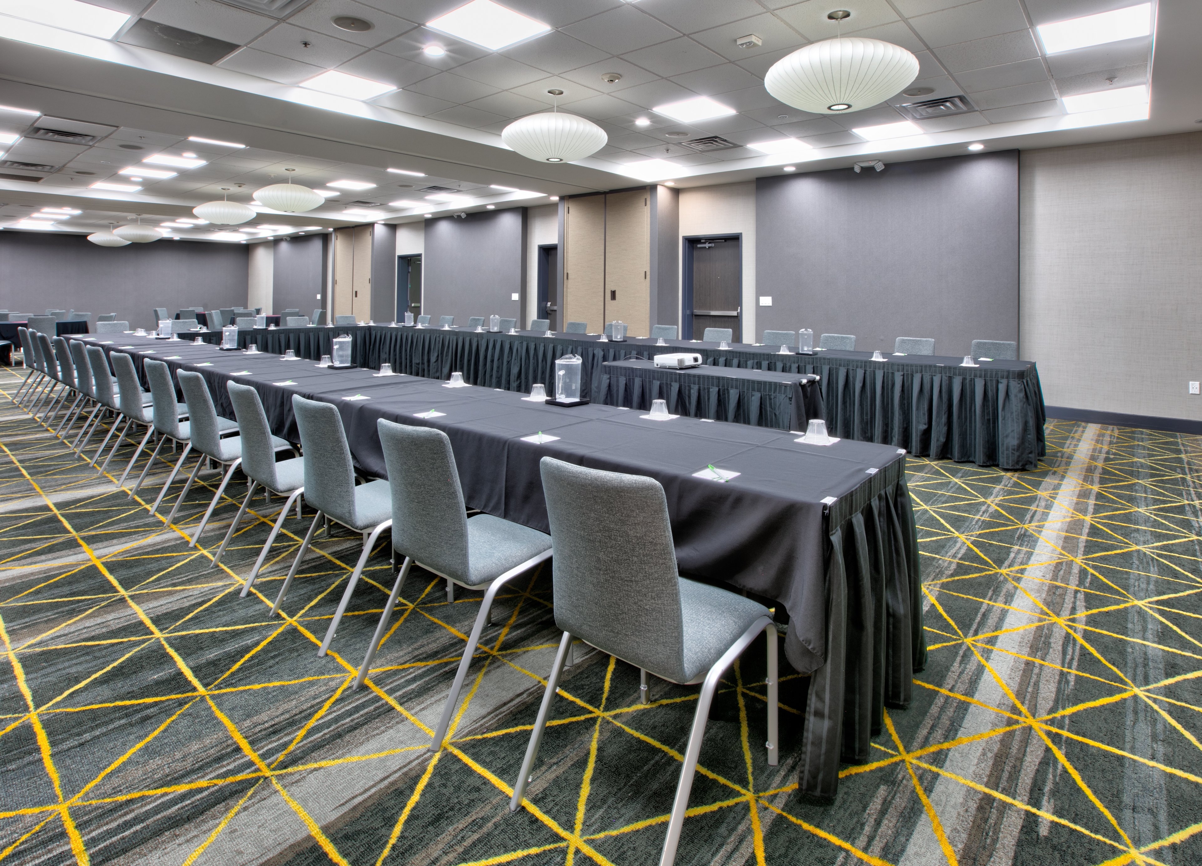 holiday inn dfw south by ihg