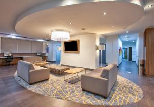 holiday inn dfw south by ihg