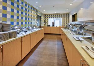 holiday inn dfw south by ihg