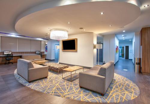 holiday inn dfw south by ihg