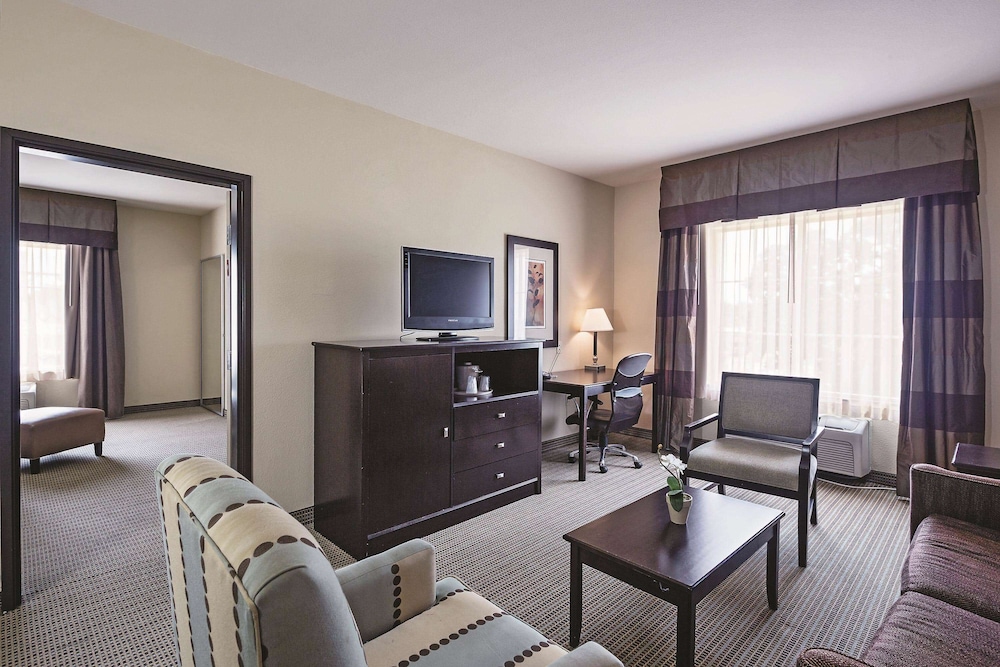 la quinta inn and suites dfw airport west euless