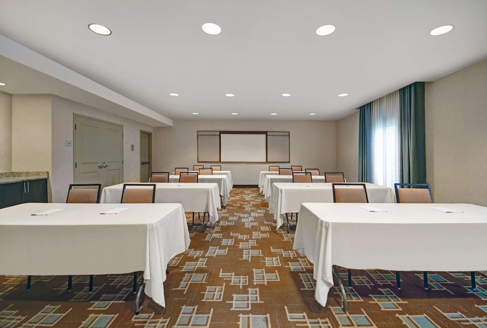 hampton inn and suites robbinsville
