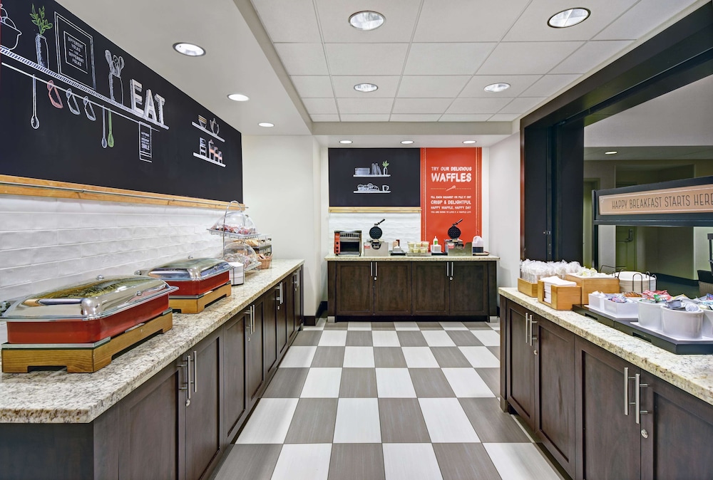 hampton inn and suites robbinsville