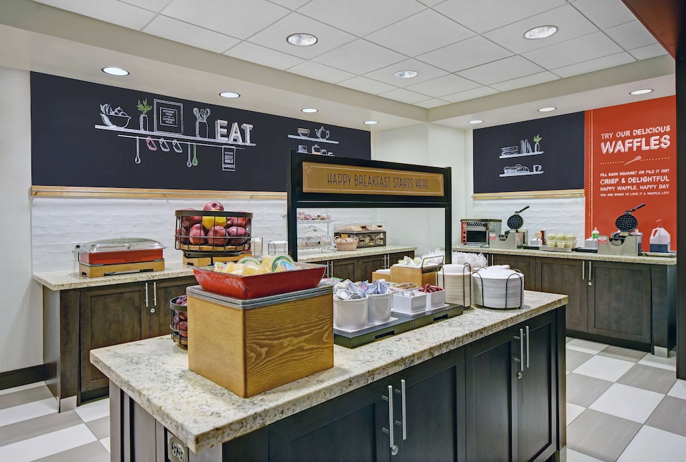 hampton inn and suites robbinsville