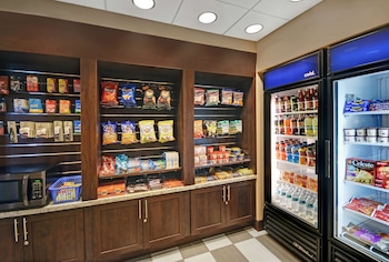 hampton inn and suites robbinsville