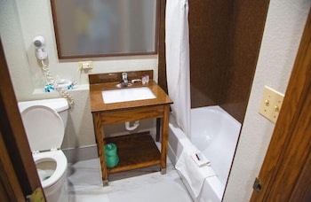 town house extended stay hotel downtown