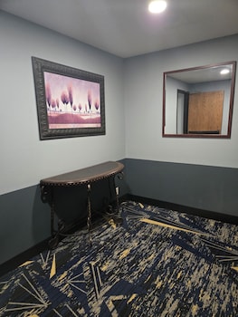 town house extended stay hotel downtown