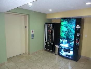 town house extended stay hotel downtown