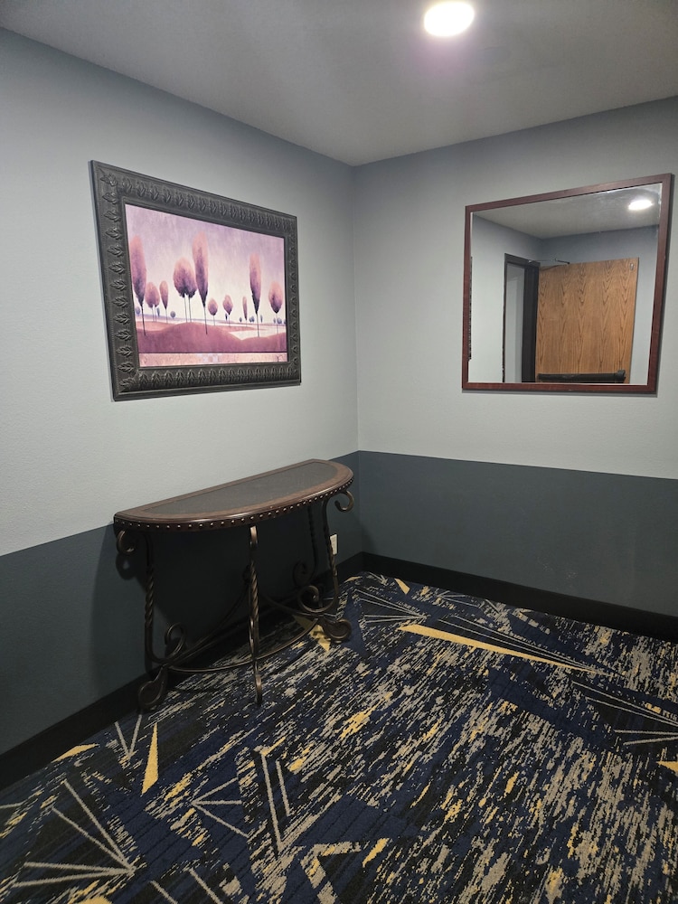 town house extended stay hotel downtown