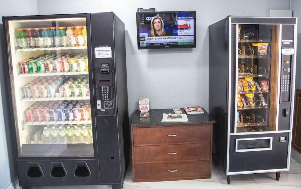 town house extended stay hotel downtown